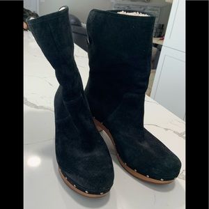 UGG | Shoes | Uggs Wooden Bottom Boots 